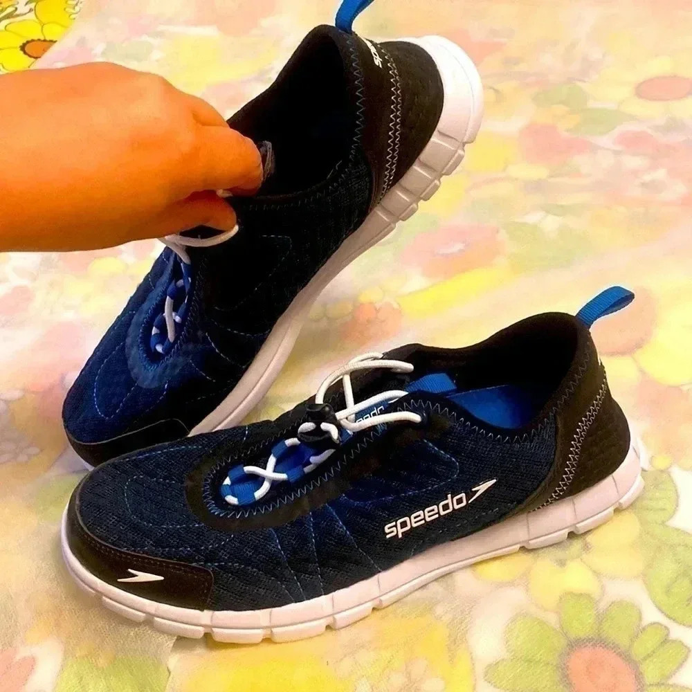 Speedo shoes for male (please check pictures for the full name of this shoes 😆